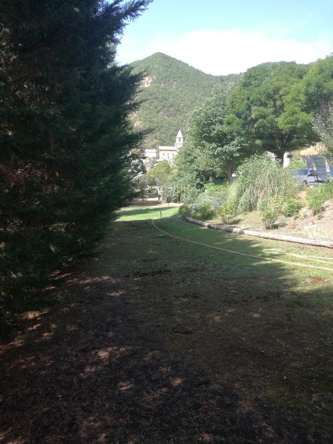 Gites Les Tilleuls Clamensane Εξωτερικό φωτογραφία
